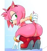 Amy Rose in heat